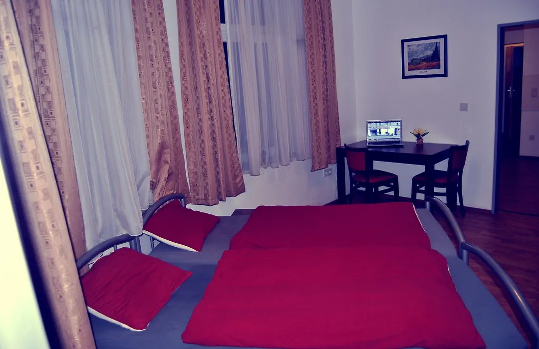 Kölnotel Hostel, Apart&Suite-1
